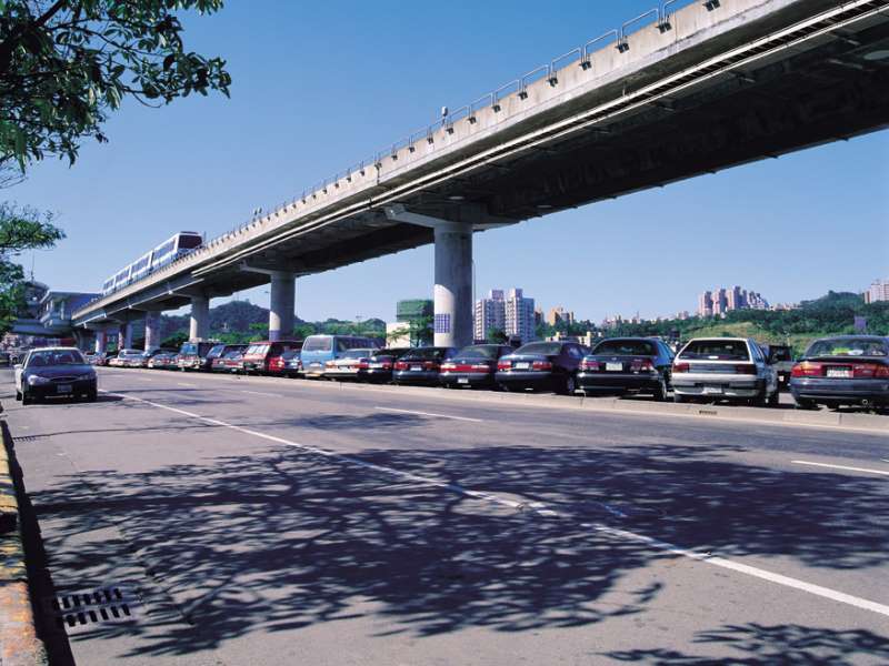 想要知道捷運圖周邊有哪些建案採用我們的樓地板隔音墊嗎?歡迎聯絡我們